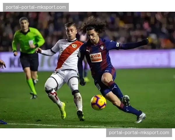 比赛第60分钟，阿拉维斯通过一次经典防守反击，由前锋单刀赴会打破僵局